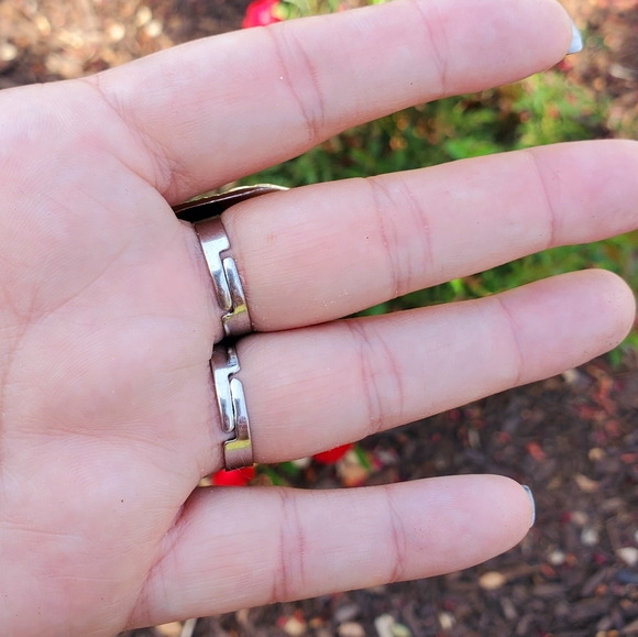 2/$20🌼  Turquoise Silvertone Rings Adjustable #3 - Picture 5 of 6